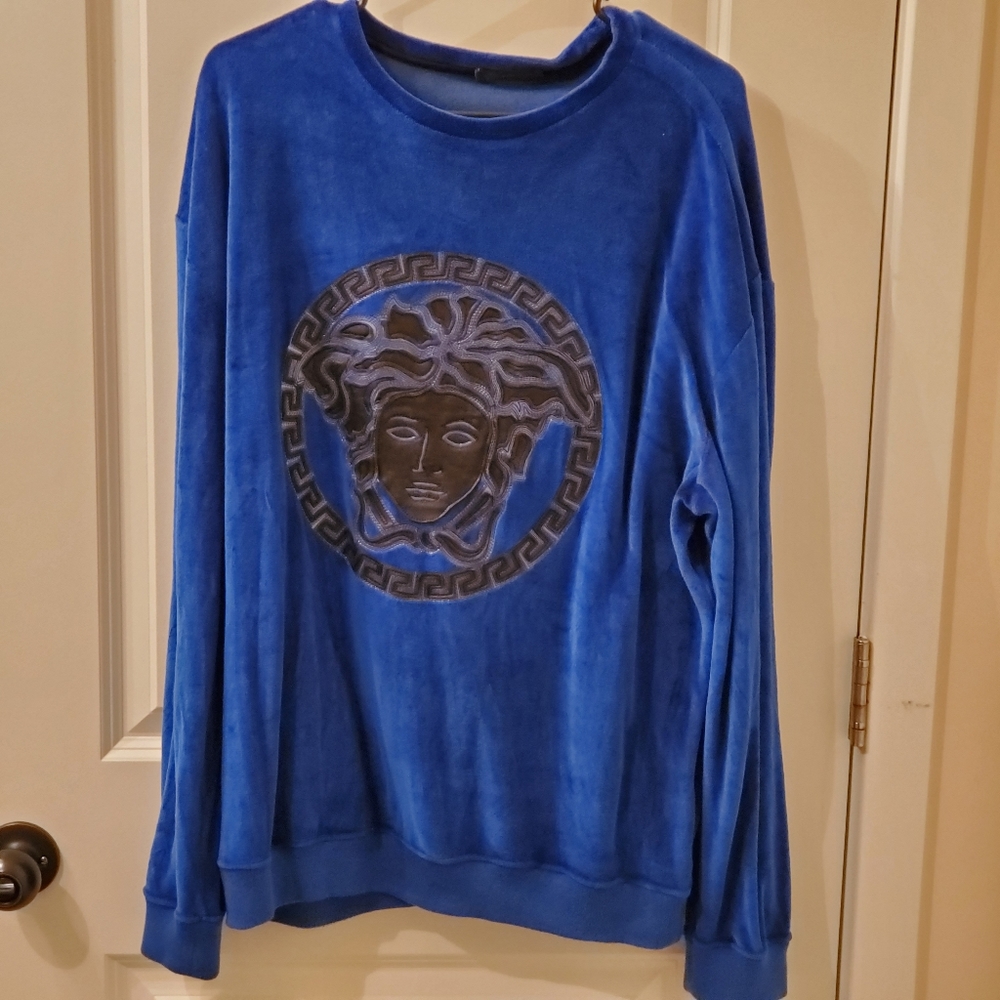 Versace sport sweater Made In Italy!!!